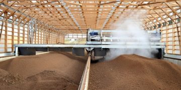 Can Composting Succeed in Hot, Dry Climates?