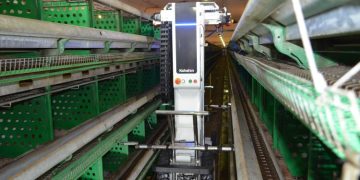 Smart cage cleaning with Japanese technology